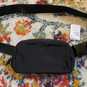 NWT Lululemon Small Crossbody Bag